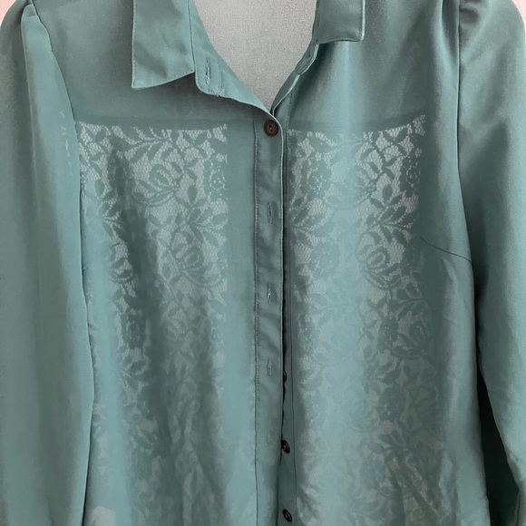 Women’s blouse - Picture 7 of 9